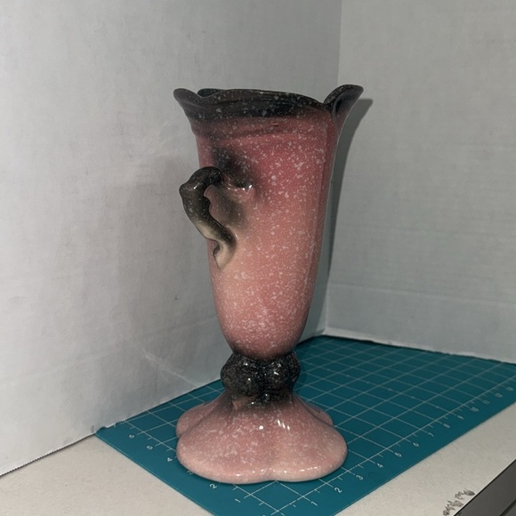 Vintage Hull Pottery Woodland W18 Gray/Pink Speckled 2 Handled Vase 10.5" tal - Picture 2 of 12